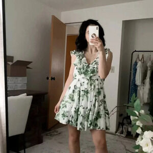 Abercrombie Ruffle Flutter Sleeve Mini Dress Green Floral Size Small Tall